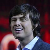 Просветивший голову Шаляпин рассказал о страхе перед раком