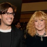 В России много врагов: улетевшей в Израиль Пугачевой всадили нож в спину