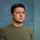 В Киеве после раздачи всем подряд оружия объявили о попытке покушения на Зеленского