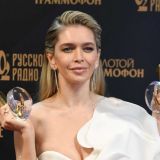 Загнанная в угол Брежнева вскрыла местонахождение за границей