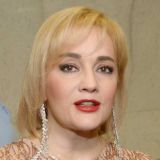 Спрятавшую живот Буланову заподозрили в беременности