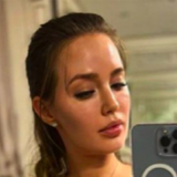 Костенко ответила на вопрос о четвертой беременности