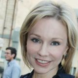 Зудина покорила россиян обнаженной грудью: Счастье смотреть на вас