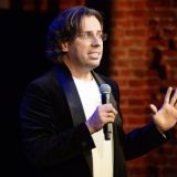 Журналист объяснил молчание Галкина в День Победы