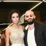 Самойлова позволила малолетним дочерям нарастить волосы