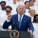 Байден опозорился перед публикой из-за дефектов речи – видео