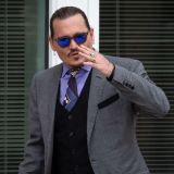 Фанаты обсуждают новый роман Джонни Деппа