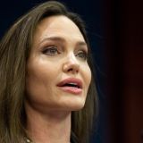 Дочь Джоли поразила людей своим талантом