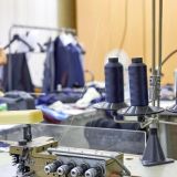 Уход зарубежных брендов дал шанс российским производителям одежды