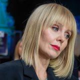 Дочь Валерии занимается благотворительностью и ищет дом покалеченному котенку