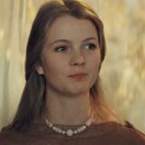 Вышла за японца, бросила актерство и сработалась с Абрамовичем: куда пропала Анастасия Немоляева