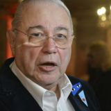 На фоне закрытия 