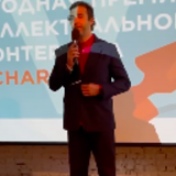 Ургант впервые вышел в свет после исчезновения