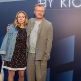 Пусть дочка полюбуется: откровенные лесбийский игры возбудили вернувшегося на родину Серебрякова 