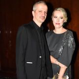 Собчак сняли на видео с чужим ребенком на отдыхе