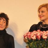 Литвинова и Земфира показали ласки на публике