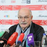 Соседов поддержал Михалкова в критике Бузовой и Милохина