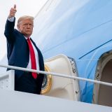 Трамп похоронил бывшею жену на своем поле для гольфа