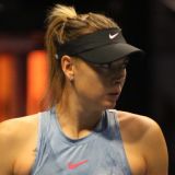 Родившая Шарапова не постеснялась показать момент кормления малыша