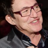 Жена осыпала Диброва комплиментами