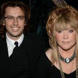 Композитор сообщил о намерении Пугачевой вернуться в Россию с детьми