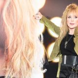 Нужны деньги: подруга Киркорова назвала дату возвращения на российскую сцену 73-летней Пугачевой