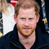 Живущий вдали от семьи принц Гарри не успел попрощаться с умирающей Елизаветой II