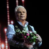 Тело покойного Моисеева вынесли из квартиры – видео