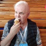 Это знак: Пугачева намекала на свой скорый отъезд из страны при прощании с умершим Моисеевым