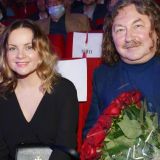 Проскурякова родила, а Николаев привел в дом новую женщину: у пары началась новая жизнь