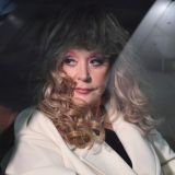 Появившаяся на публике в одиночестве жена Преснякова спровоцировала слухи о разводе