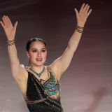 Алина Загитова выступила со своей первой песней