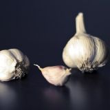 Продлевает жизнь на 10 лет: врач сообщил о пользе чеснока