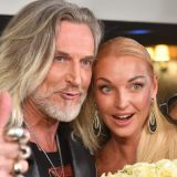 Устроившая танцы с Джигурдой Волочкова похвасталась растяжкой