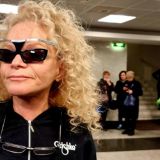 Красота – страшная сила: обнародованы самые правдивые фото 67-летней Долиной 