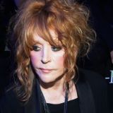 Обувь бренда Аллы Пугачевой после отъезда продают с большими скидками