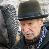 Разочаровавшийся в женщинах 92-летний Краско подселил в свой дом бомжа