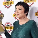 Червь поглощает пищу внутри: 59-летняя Лолита рассказала о быстром похудении при помощи глистов