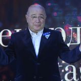 Известный блогер посмеялся над внешним видом молодой жены Петросяна 