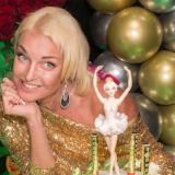 Анастасия Волочкова поздравила читателей 