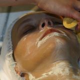 Как привести лицо в порядок за три дня до Нового года: 5 рекомендаций косметолога