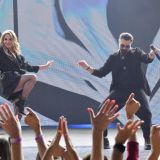 Чумаков и Ковальчук поздравили читателей 