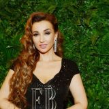 Фанаты раскритиковали Чехову за снимки с фотошопом