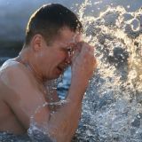Как появилась традиция купания в проруби на Крещение Господне