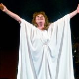 Как всенародная любимица Пугачева превратилась в 