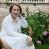 Сотни милионов: родные делят шикарное наследство Инны Чуриковой 