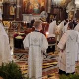 Господи, помилуй: что после панихиды положили в роскошный гроб Чуриковой 