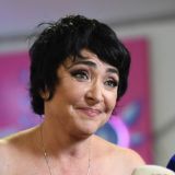 Скупавшая недвижимость Лолита теряет огромные деньги на коммуналке