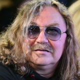 Игорь Николаев вышел на связь с поклонниками после новостей о госпитализации