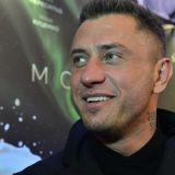 Молодая жена показала подаренную Прилучным собаку